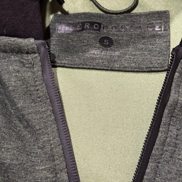 Aeropostale Green and Black Hoodie - Picture 5 of 5